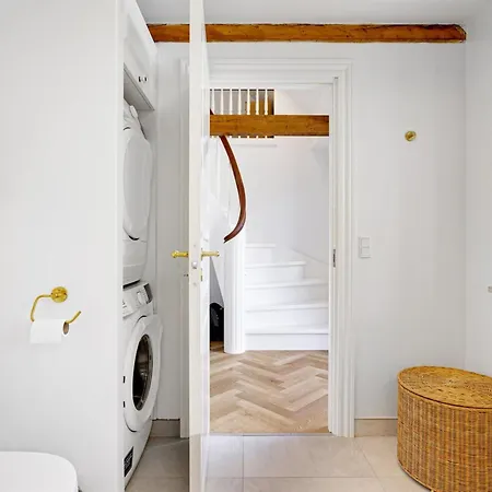 Karmen - 100m From The Sea By Interhome Hébergement de vacances *