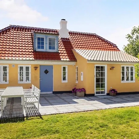 Karmen - 100m From The Sea By Interhome Hébergement de vacances
