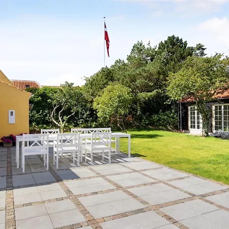 Karmen - 100m From The Sea By Interhome Hébergement de vacances